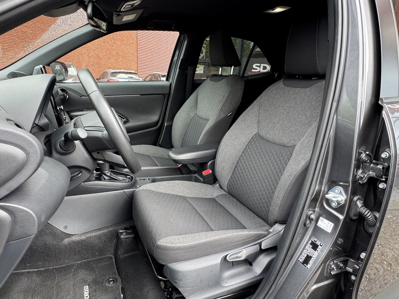 Toyota Yaris Cross 1.5 Hybrid 115 First Edition // ADAPT. CRUISE // K — photo 9