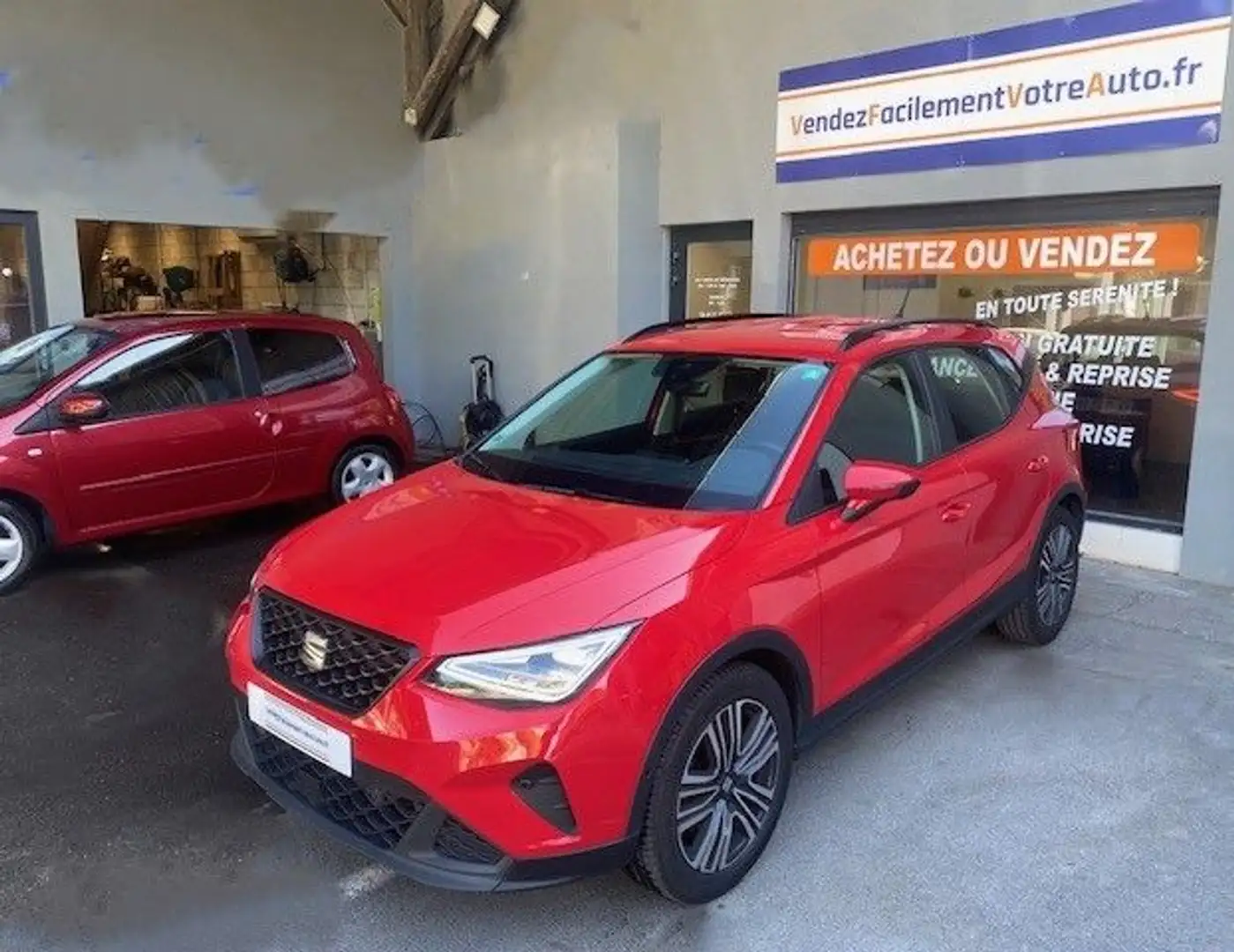 SEAT Arona 1.0 TSI 95ch 12V Start/Stop BVM5 Xperience Rojo - 1