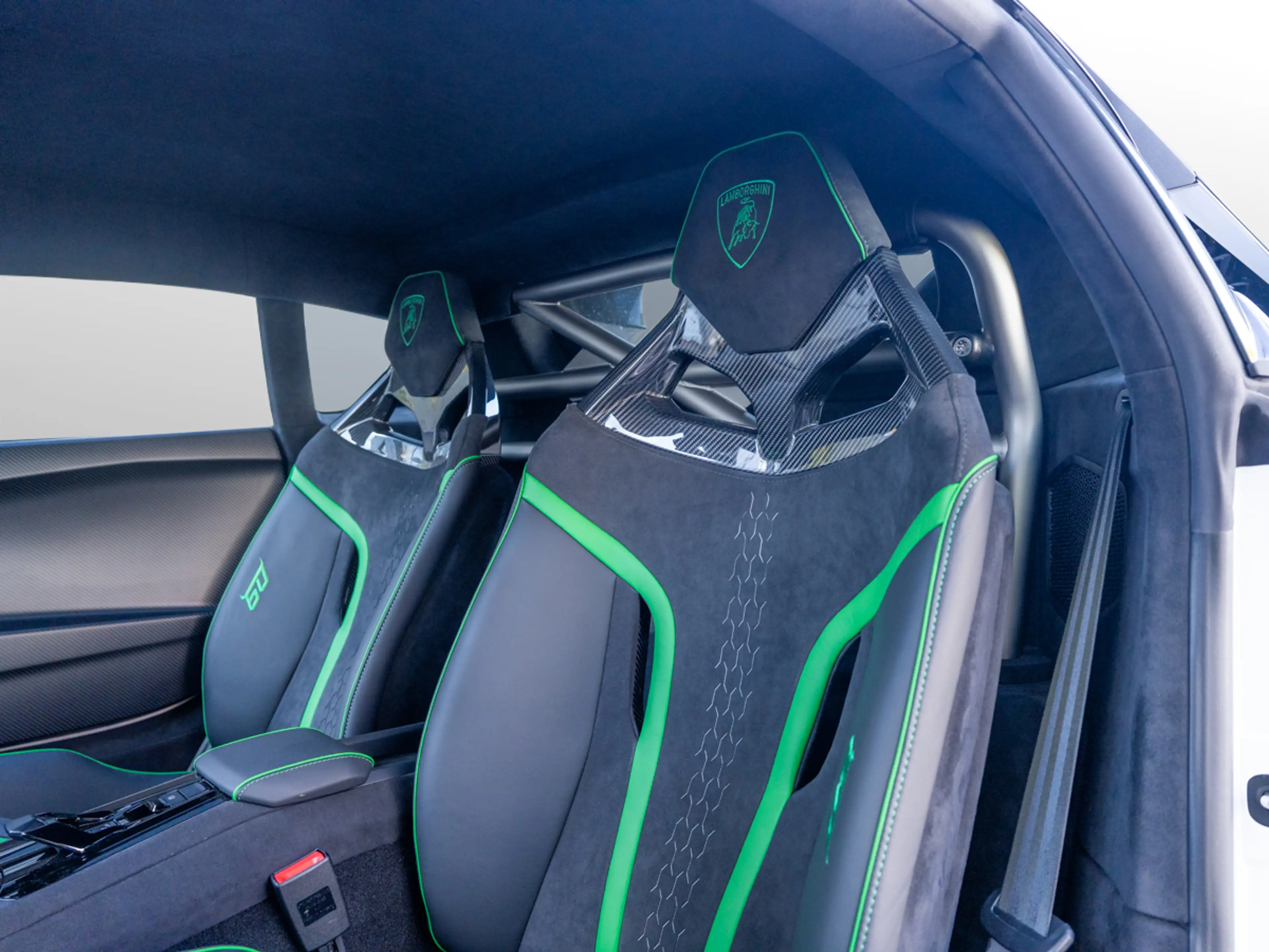 Lamborghini Huracán Tecnica 60th Sondermodell — photo 7