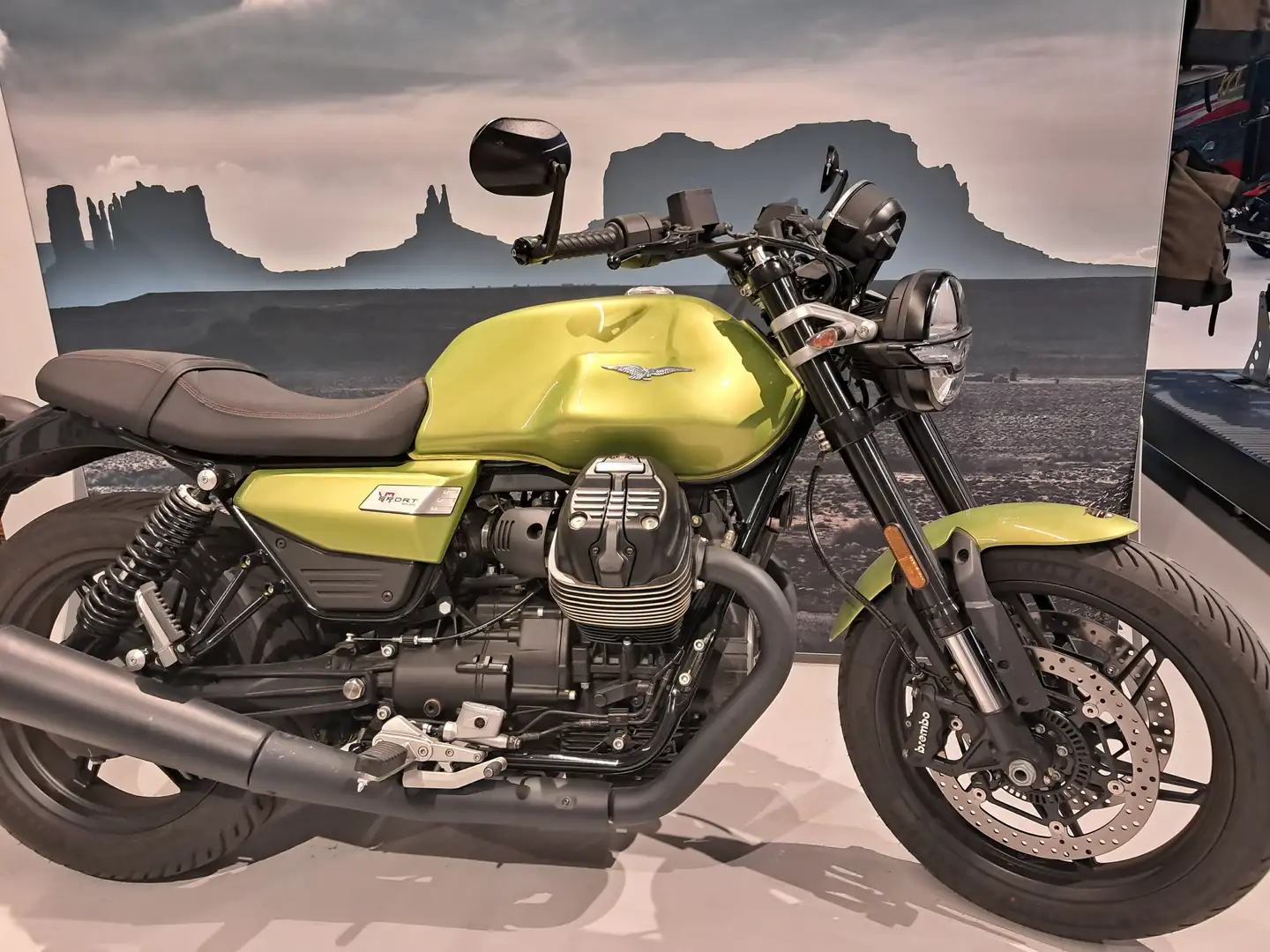Moto Guzzi V7 Sport Sport Verde - 1