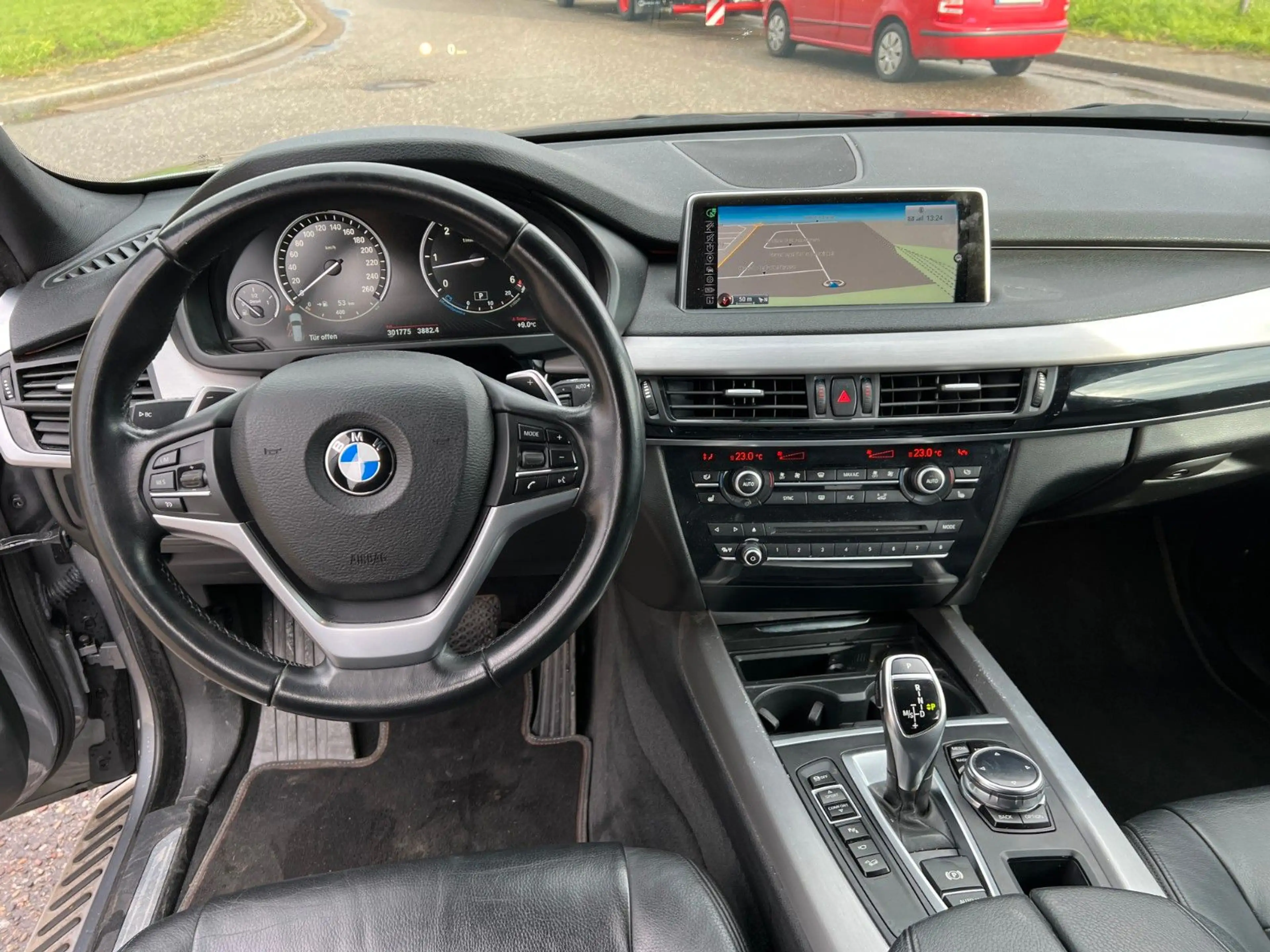 BMW X5 xDrive30d *SPORT*360 KAMERA*LEDER*7 Sitzer* — photo 7
