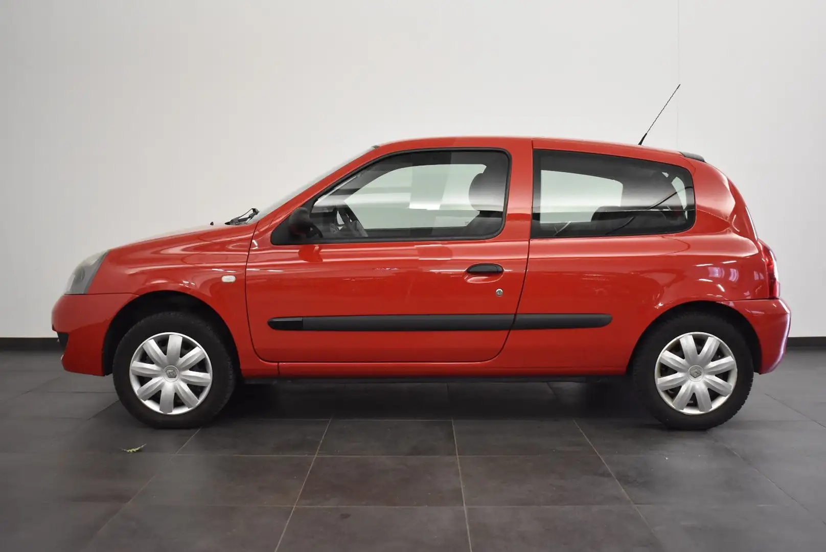 Renault Clio II Campus/1.Hand/KLIMA/SERVO/ZV/FH Rot - 1