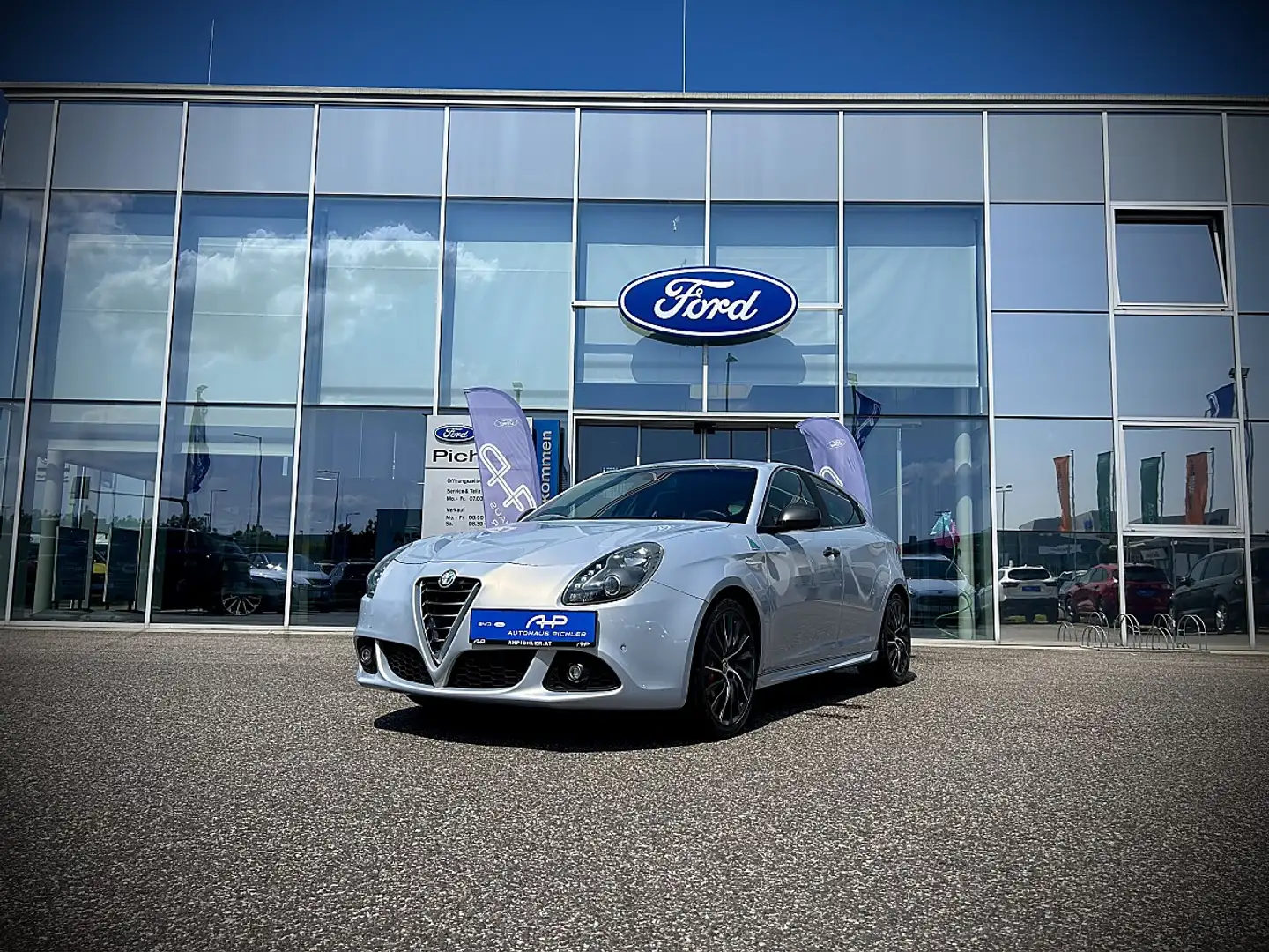 Alfa Romeo Giulietta Quadrifoglio Verde - AUTOMATIK / PARKSENSOREN V... Silber - 1