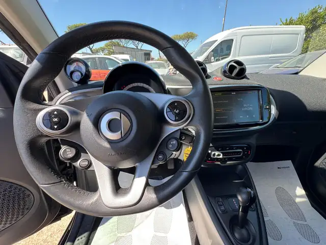 Smart Fortwo view 9