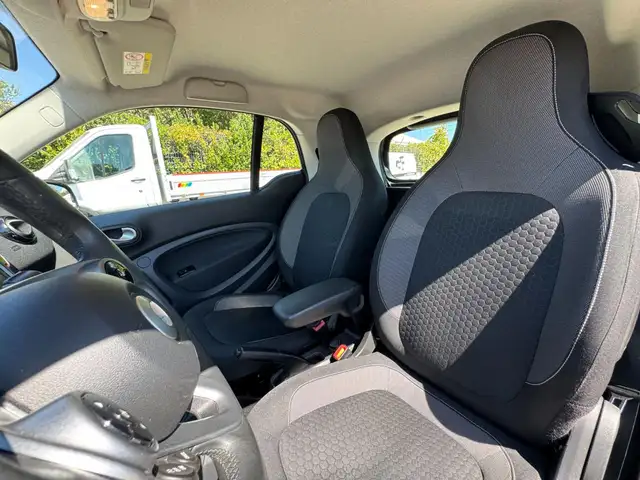 Smart Fortwo view 12