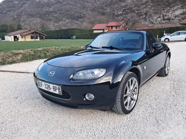 Mazda MX-5 MX5 Roadster Coupe 1.8L Elegance Cuir