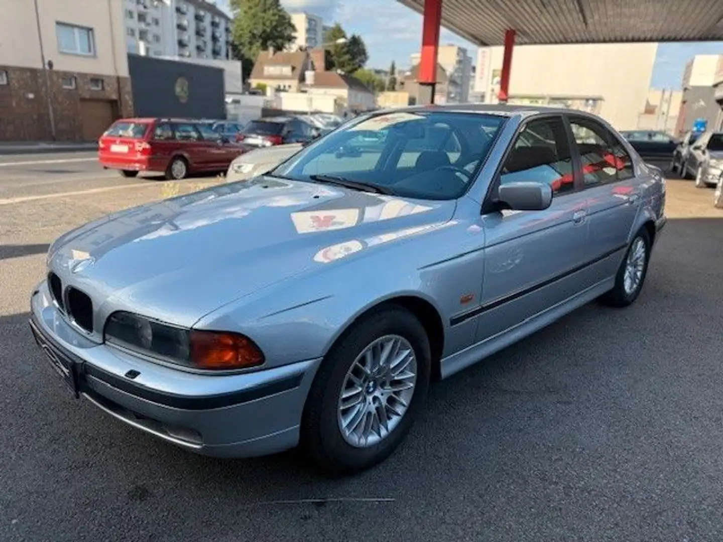 BMW 520 i*KLIMA*TEMPO*MULTILNKRD*PDC*2 HAND Argintiu - 1