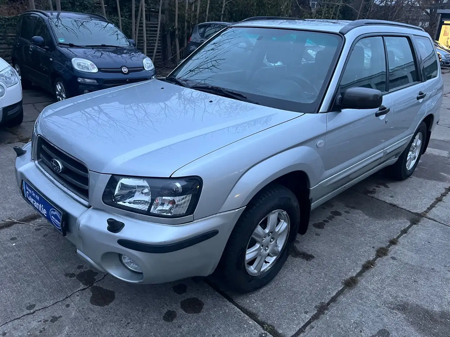 Subaru Forester 2.0 X Comfort Grau - 1
