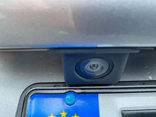 Peugeot 2008 view 12