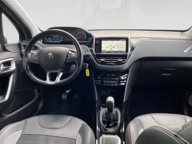 Peugeot 2008 view 5