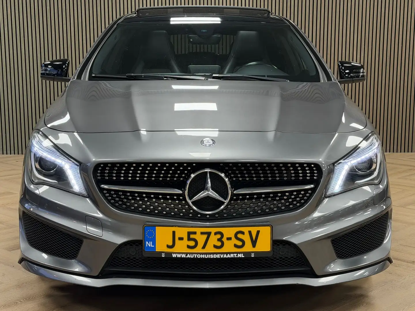 Mercedes-Benz CLA 180 CLA180 AMG PANORAMADAK NAVI CRUISE CONTROL STOELVE Grau - 2