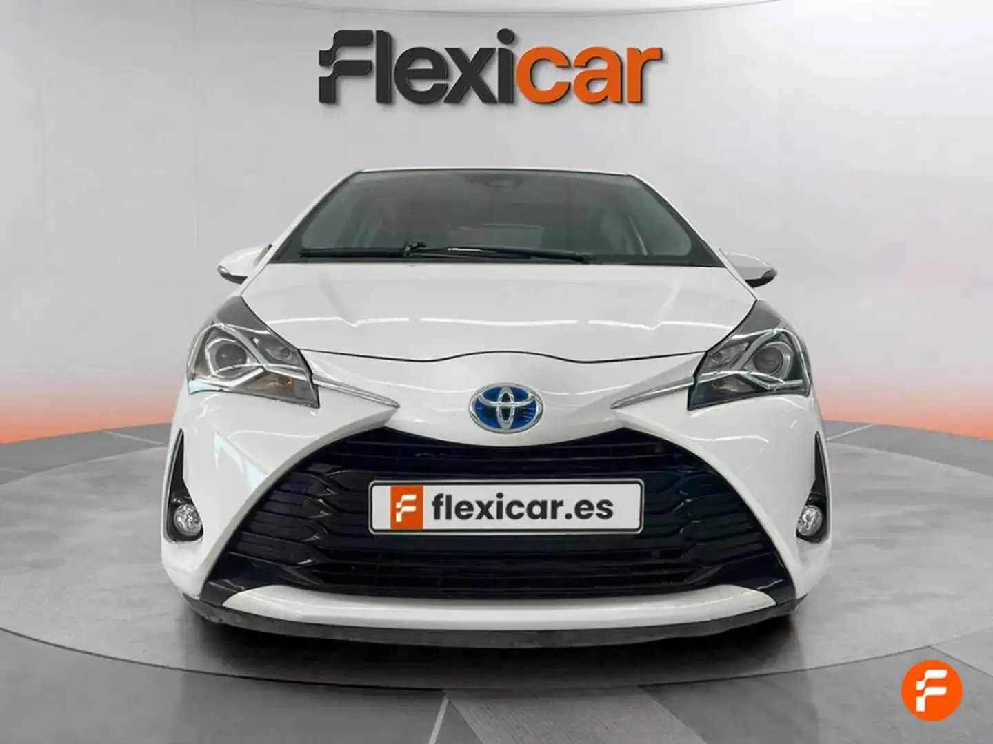 Toyota Yaris 1.5 Hybrid Active Blanco - 2