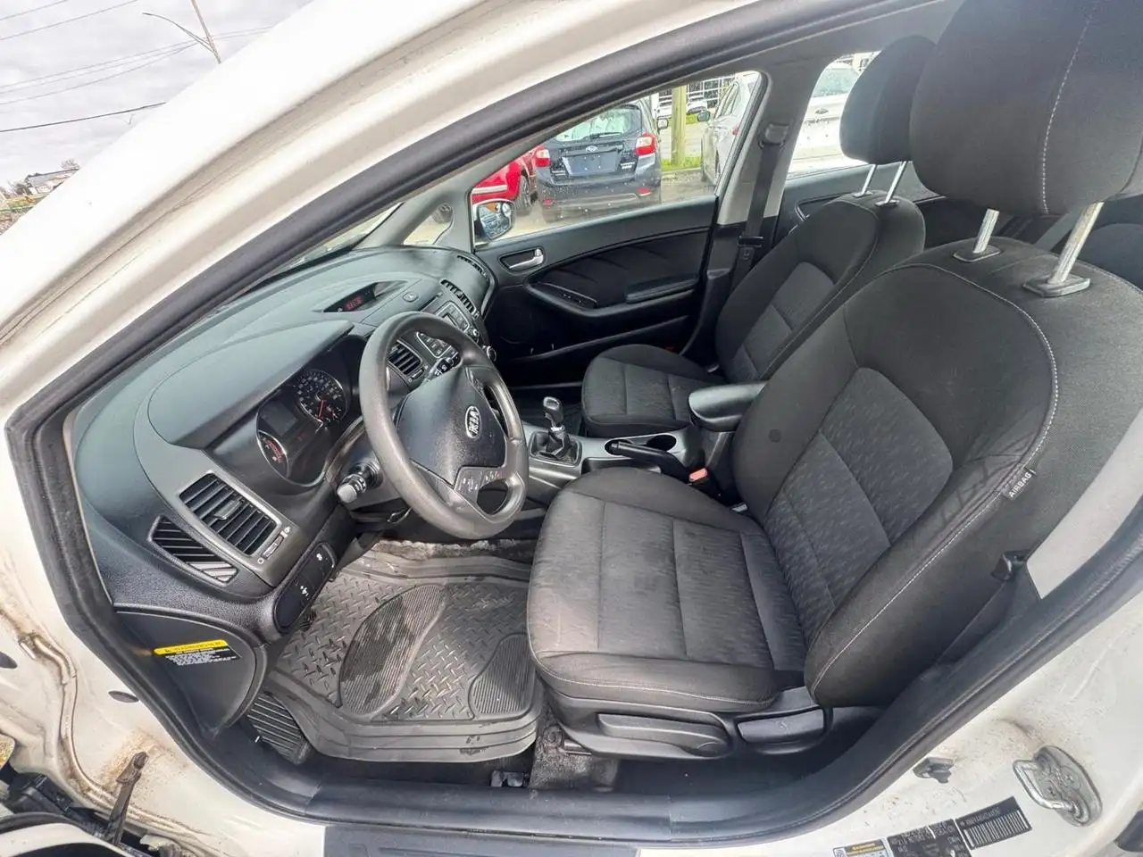 Kia Forte снимка Kia Forte