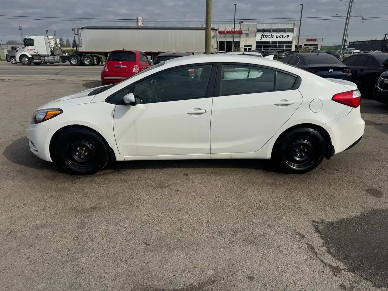 Kia Forte снимка Kia Forte