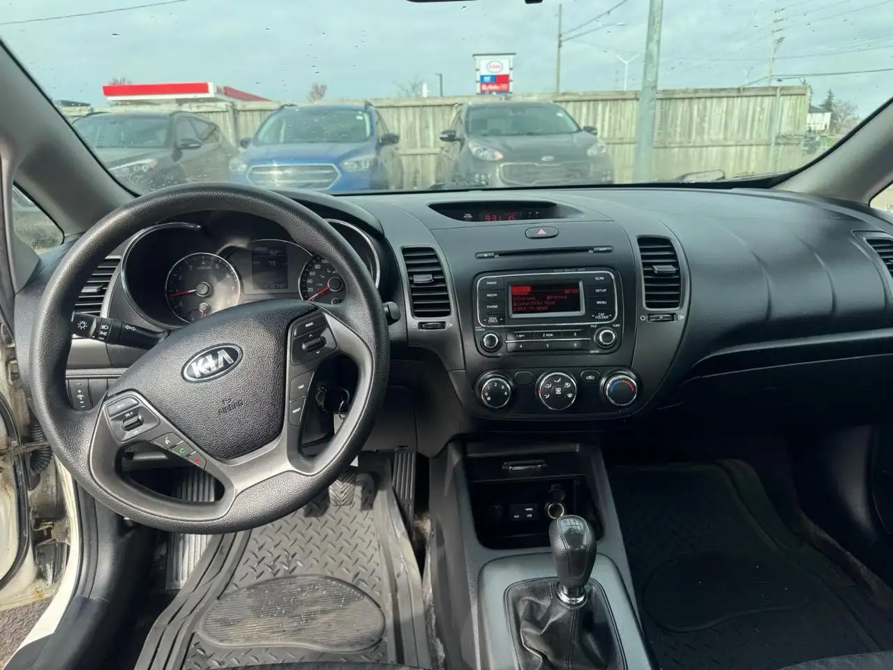 Kia Forte снимка Kia Forte