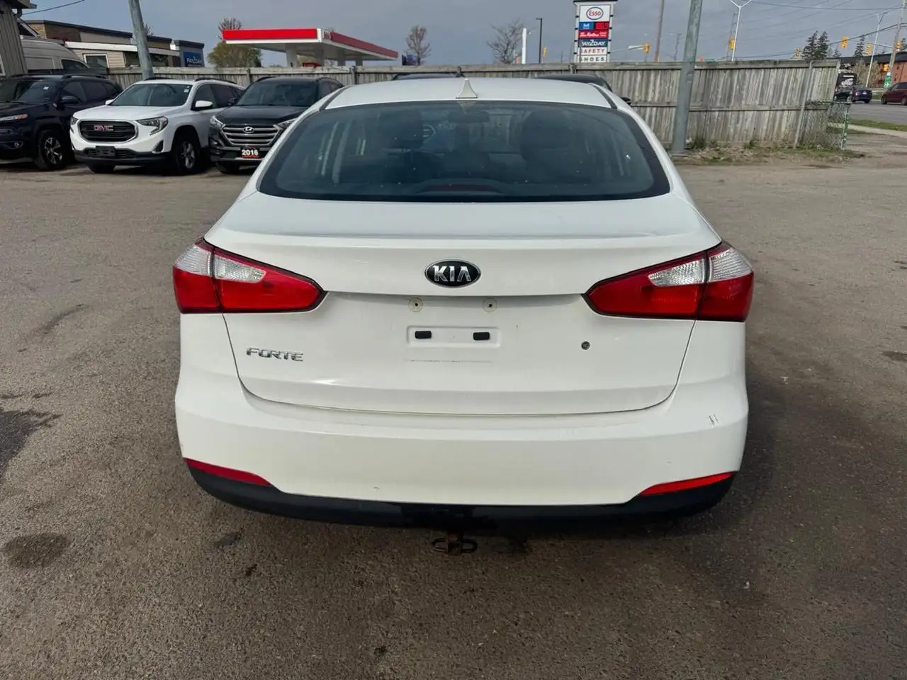 Kia Forte снимка Kia Forte