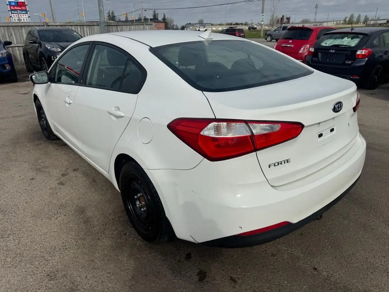 Kia Forte снимка Kia Forte