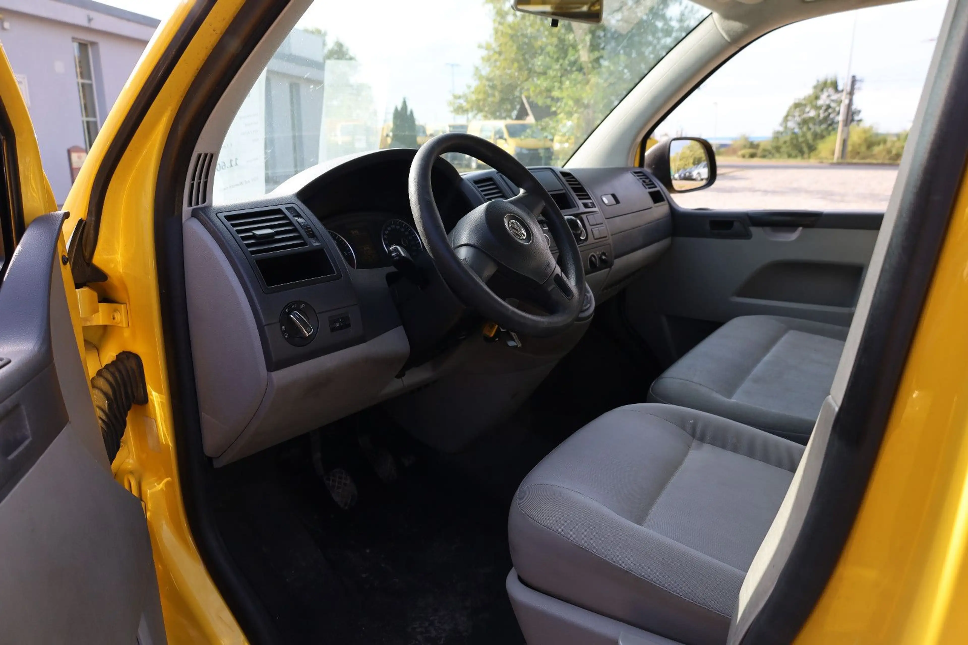 Volkswagen T5 Transporter Kasten/Kombi Kombi — photo 6