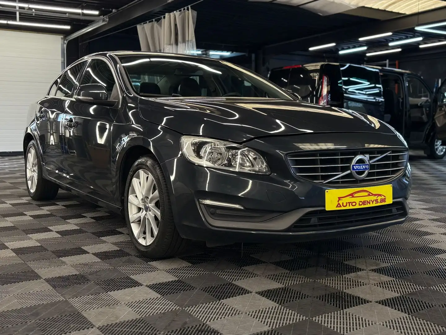 Volvo S60 1.6 D2 bj. 2014 118000km Euro 5 Open dak Nero - 1