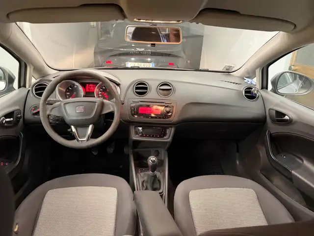 Seat Ibiza view 9