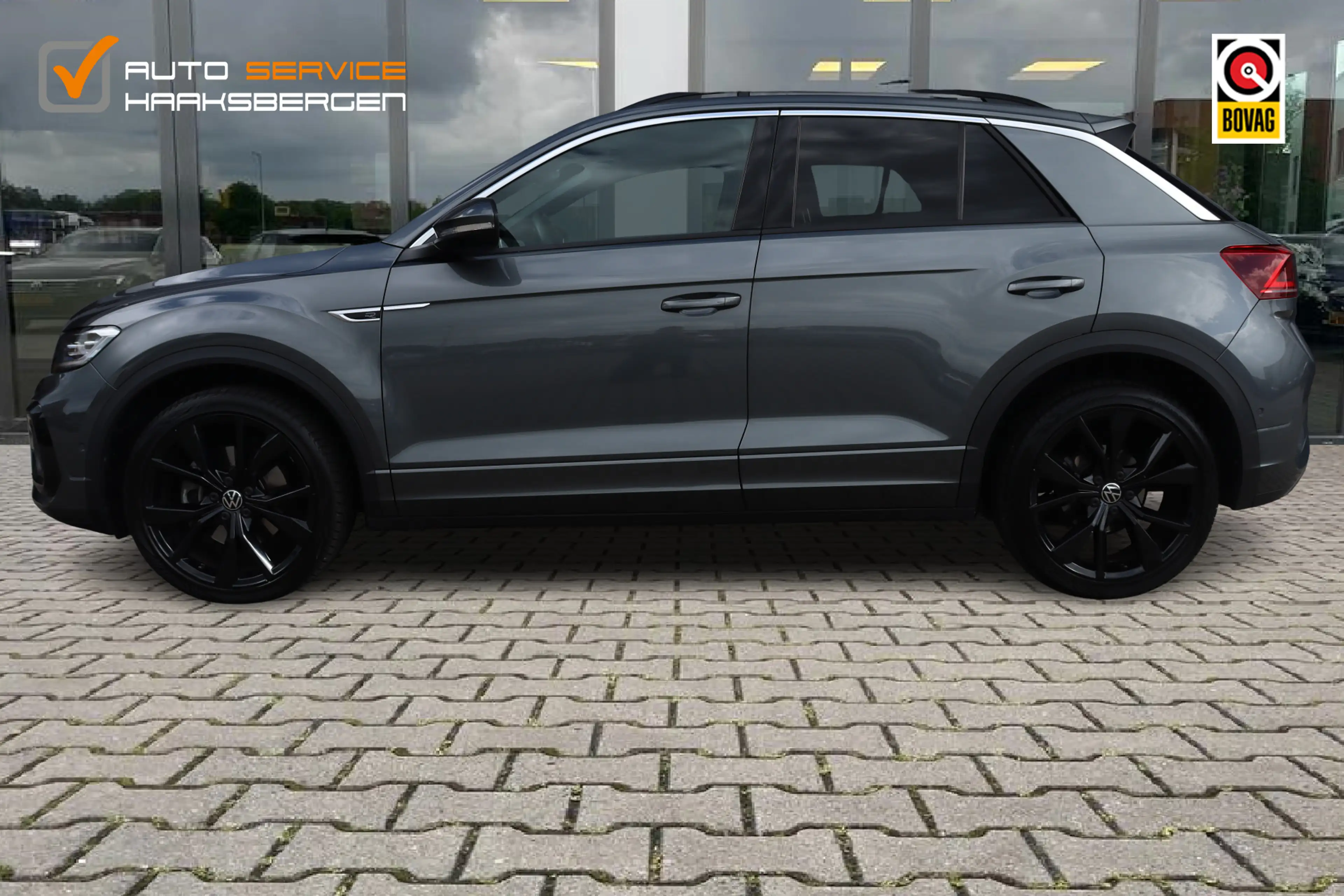 Volkswagen T-Roc 1.5 TSI R-Line | ACC | Camera | Keyless | — photo 2