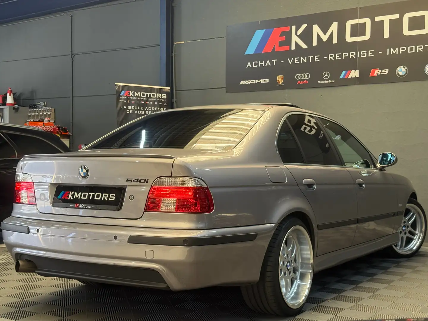 BMW 540 °COLLECTOR°PACK-M°XENON°CUIR*1EREMAIN Grau - 2
