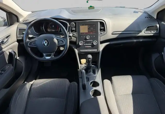Renault Megane view 8