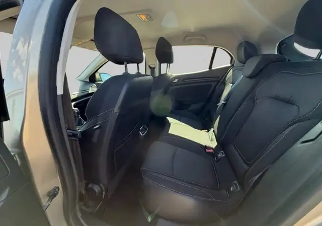 Renault Megane view 9