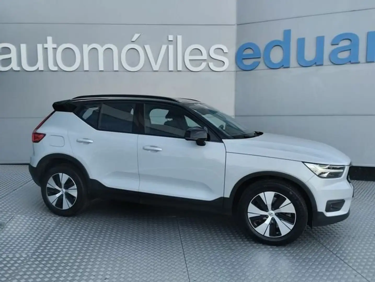 Volvo XC40 T4 Recharge R-Design Aut. Gris - 1