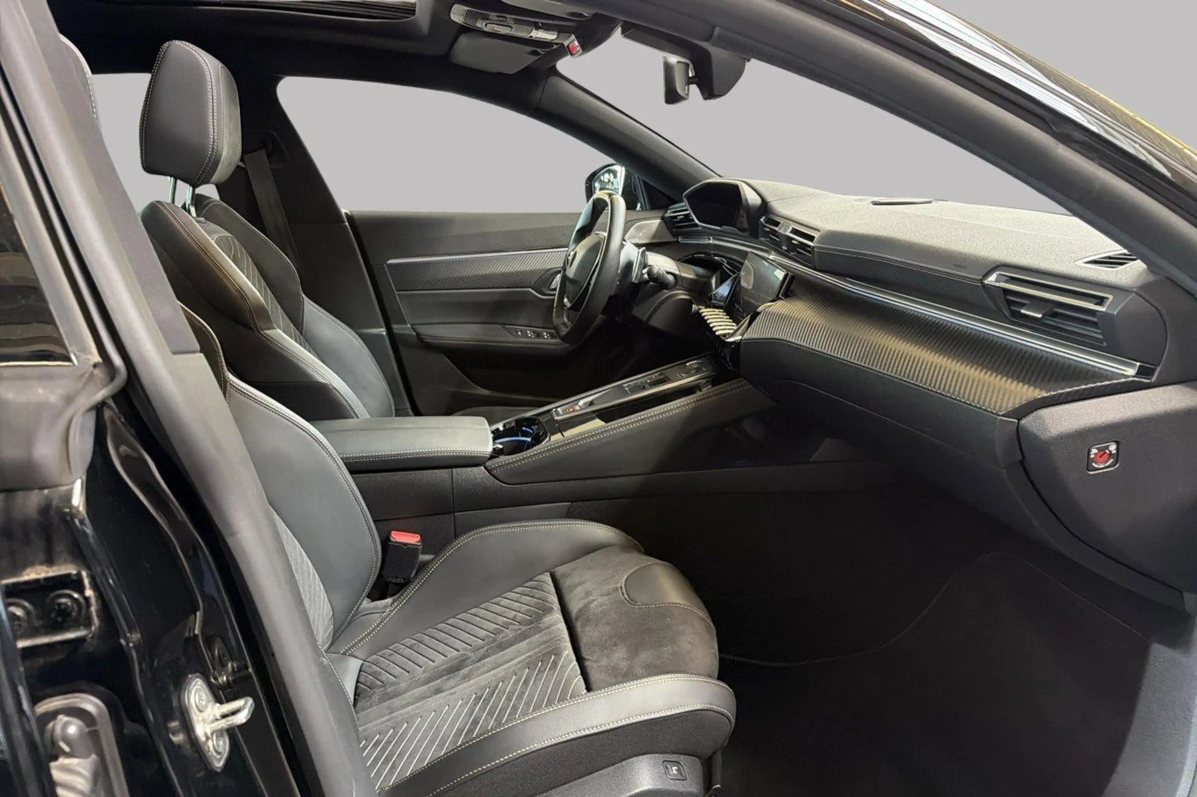 Peugeot 508 III GT — photo 8