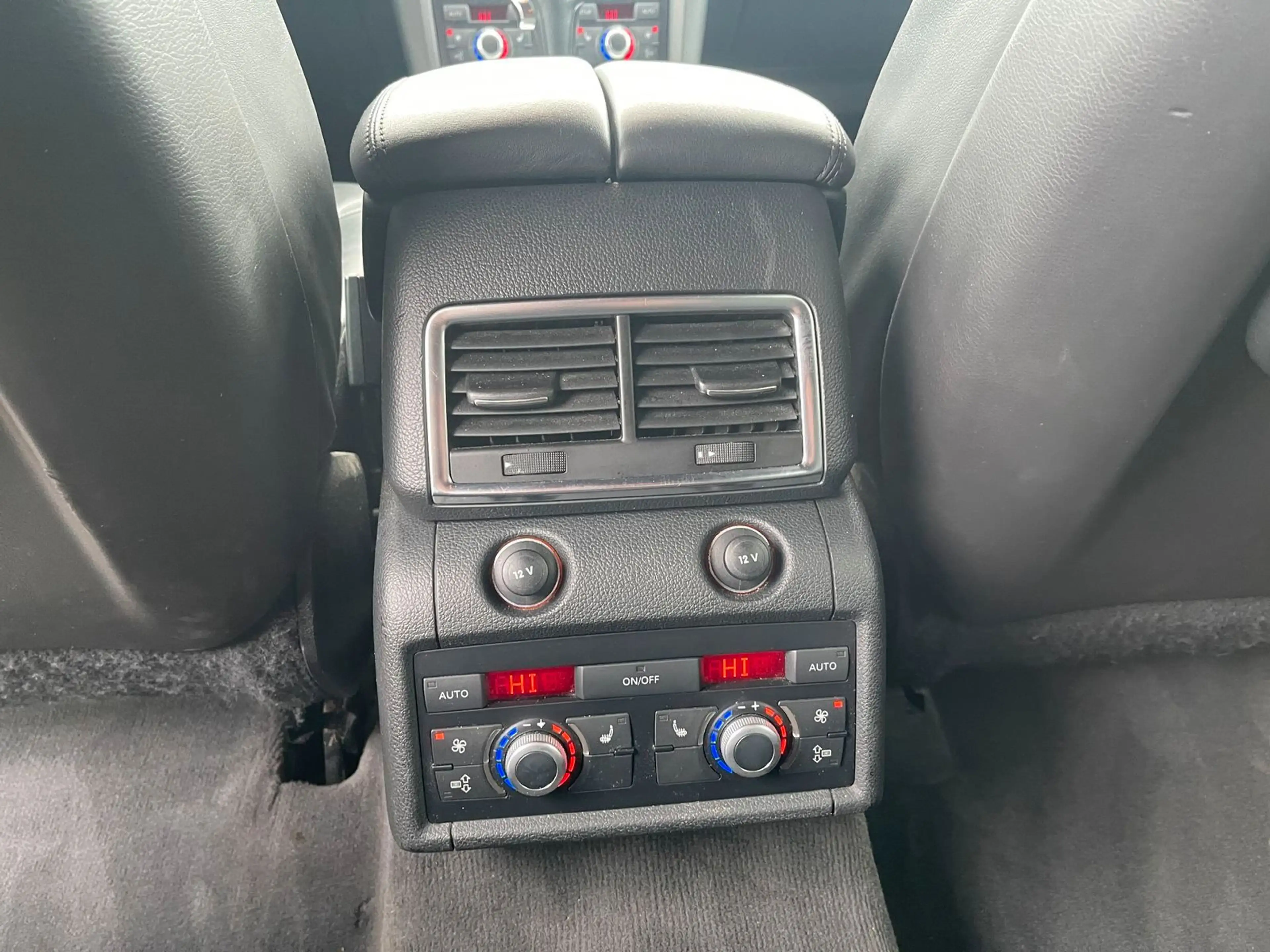 Audi Q7 4.2 FSI Bose+SHZ+Xenon+AHK+Standhzg+Leder — photo 9