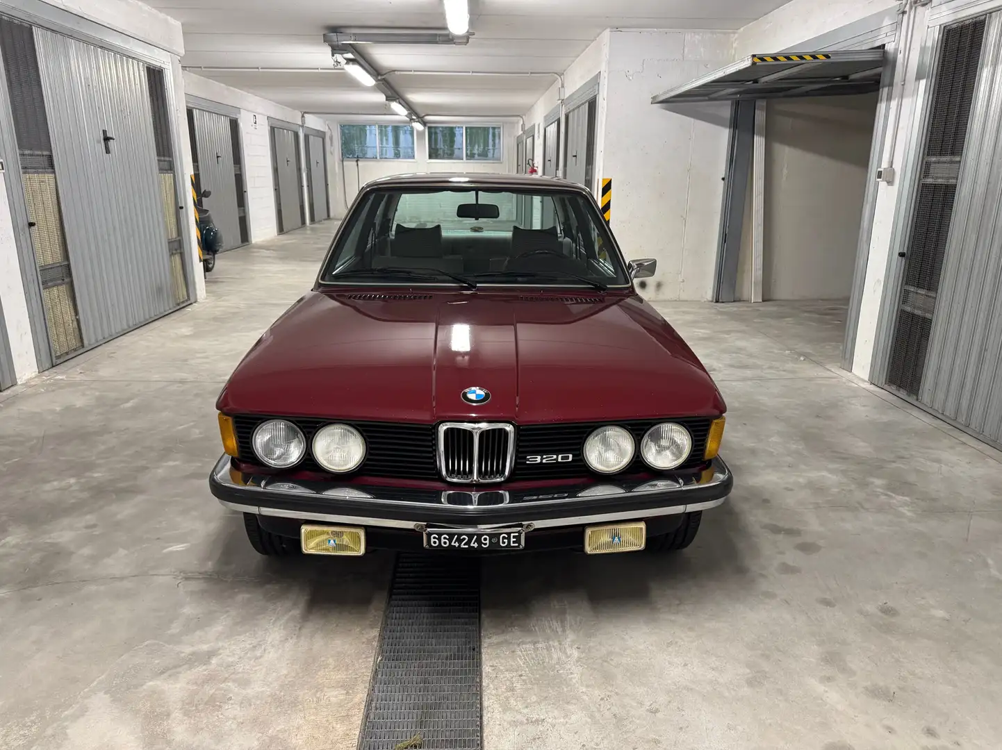 BMW 320 320 2p Rood - 2