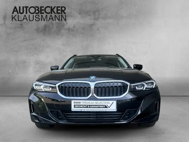 BMW 3 Series view 5
