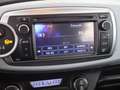 Toyota Yaris 1.5 Hybrid Aut KLIMA TEMPOMAT PARKHILFE Weiß - thumbnail 15