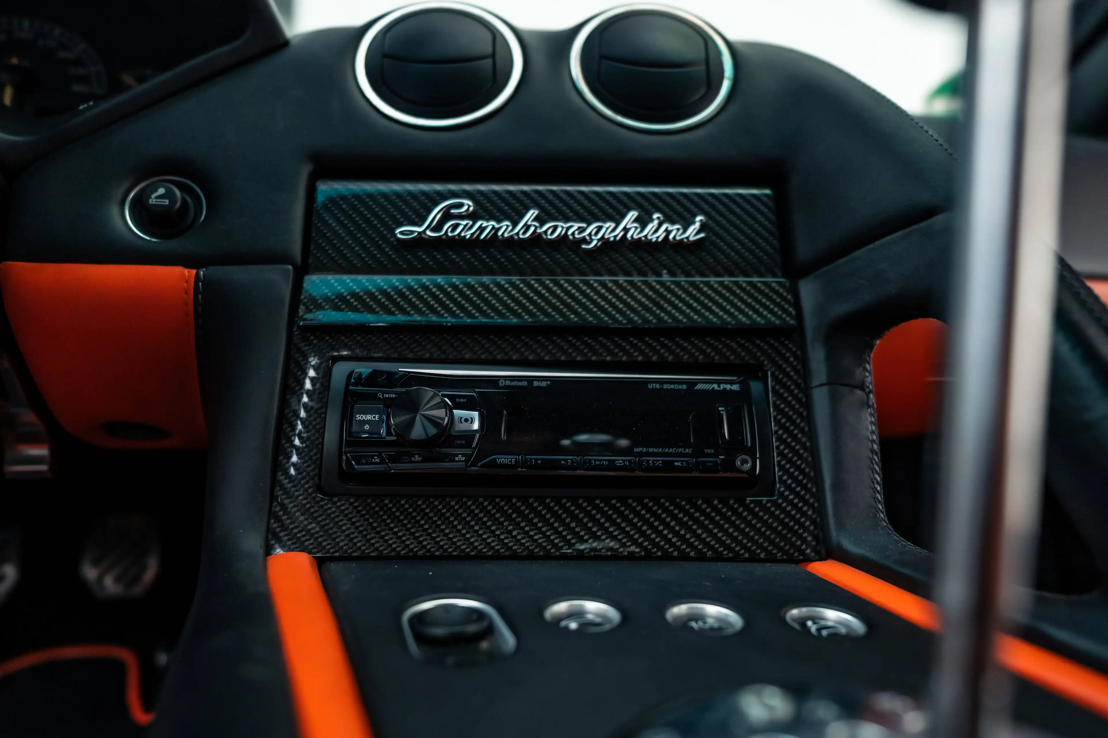 Lamborghini Murciélago 6.2 L // MY2003 // MANUAL GEARBOX // CARBON // 1 OF 1 — photo 12