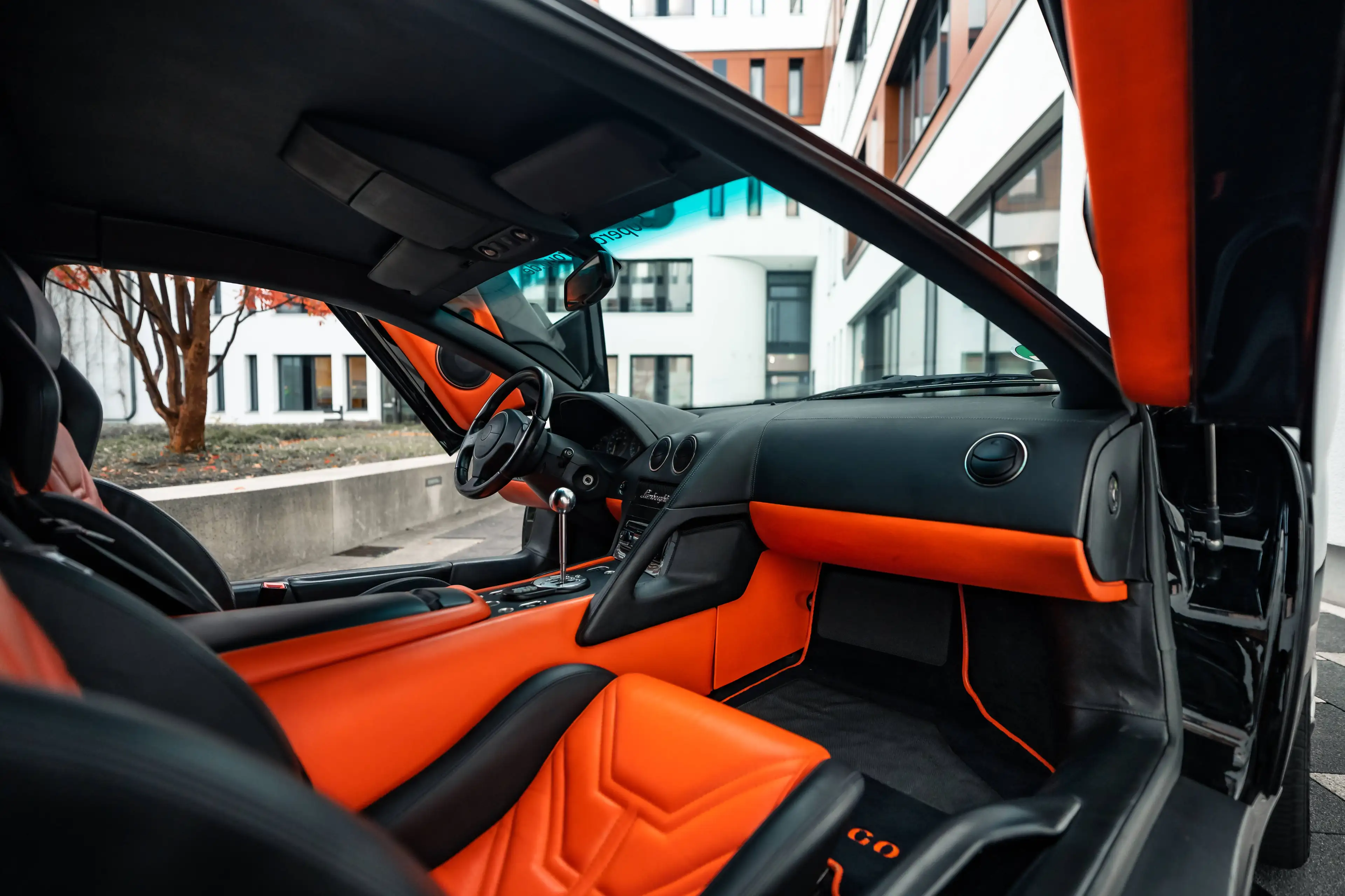 Lamborghini Murciélago 6.2 L // MY2003 // MANUAL GEARBOX // CARBON // 1 OF 1 — photo 11