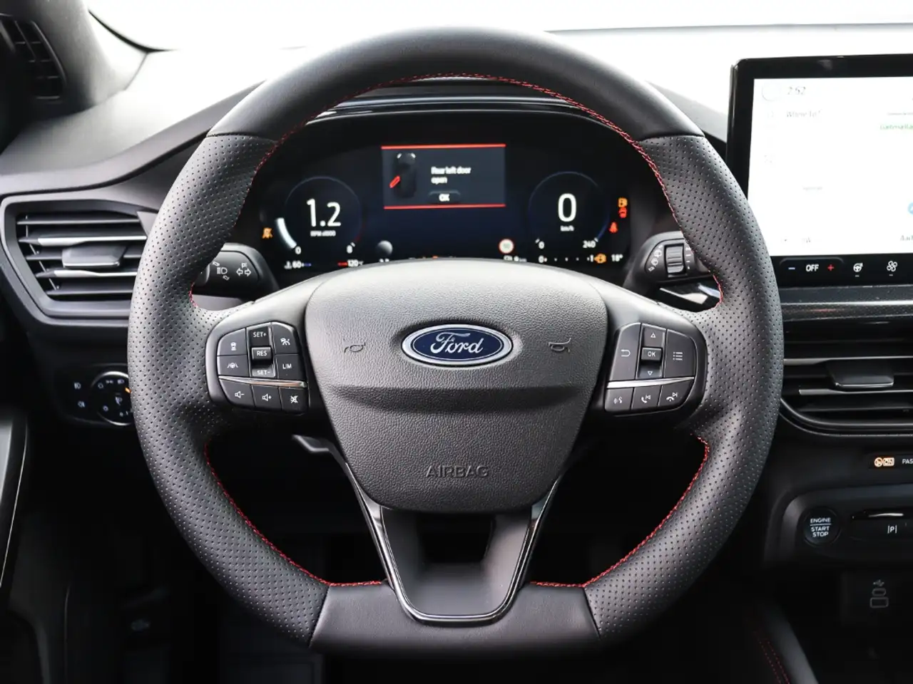Ford Focus Turnier ST-Line X 155PS Aut. FAP Winter Parking 6
