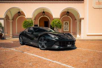 F12 Berlinetta - Nero Daytona