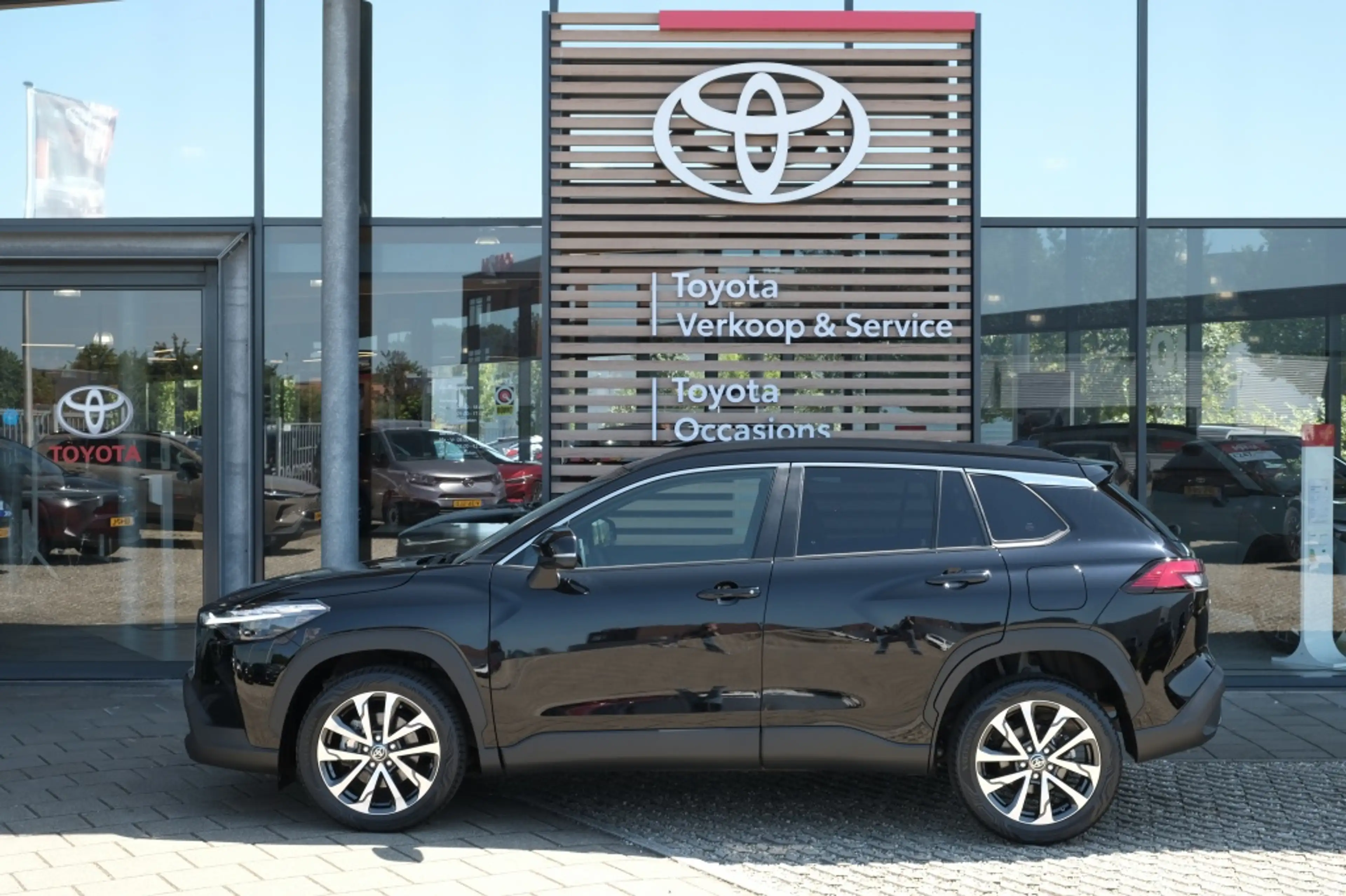 Toyota Corolla Cross Hybrid 140 Style Automaat | Premium Pack | Stoelve — photo 9