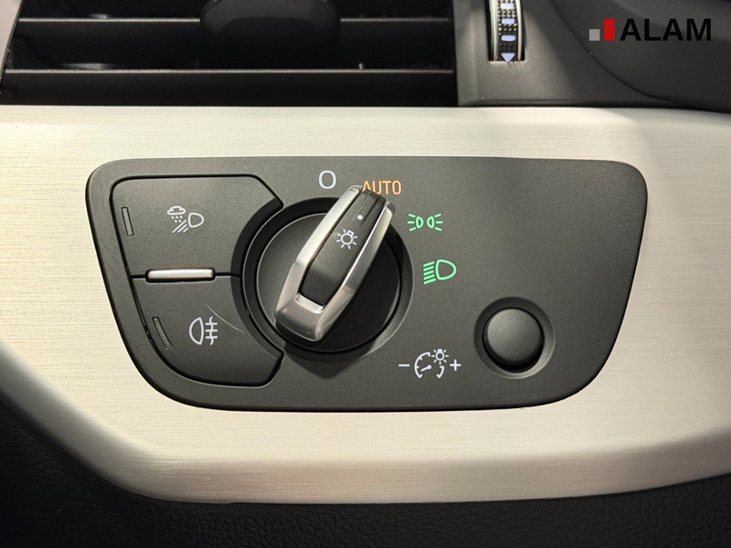 Audi A4 Avant 40 TFSI S line ACC Lane Park Side 360° — photo 15