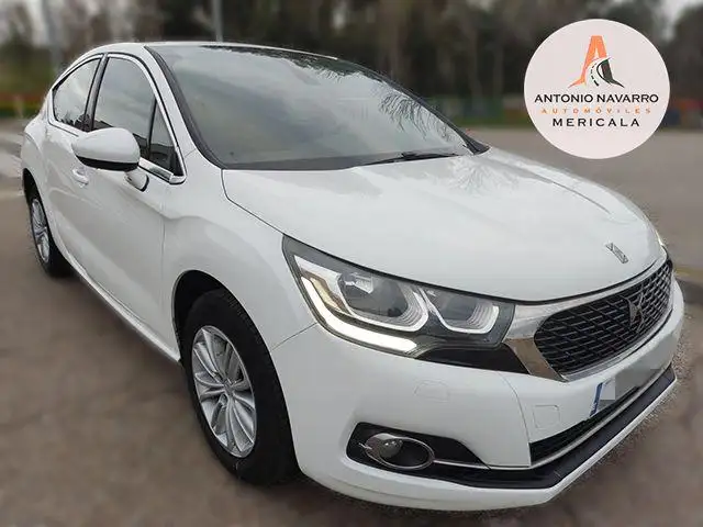DS Automobiles DS 4 1.6 BlueHDi S&S Design 100