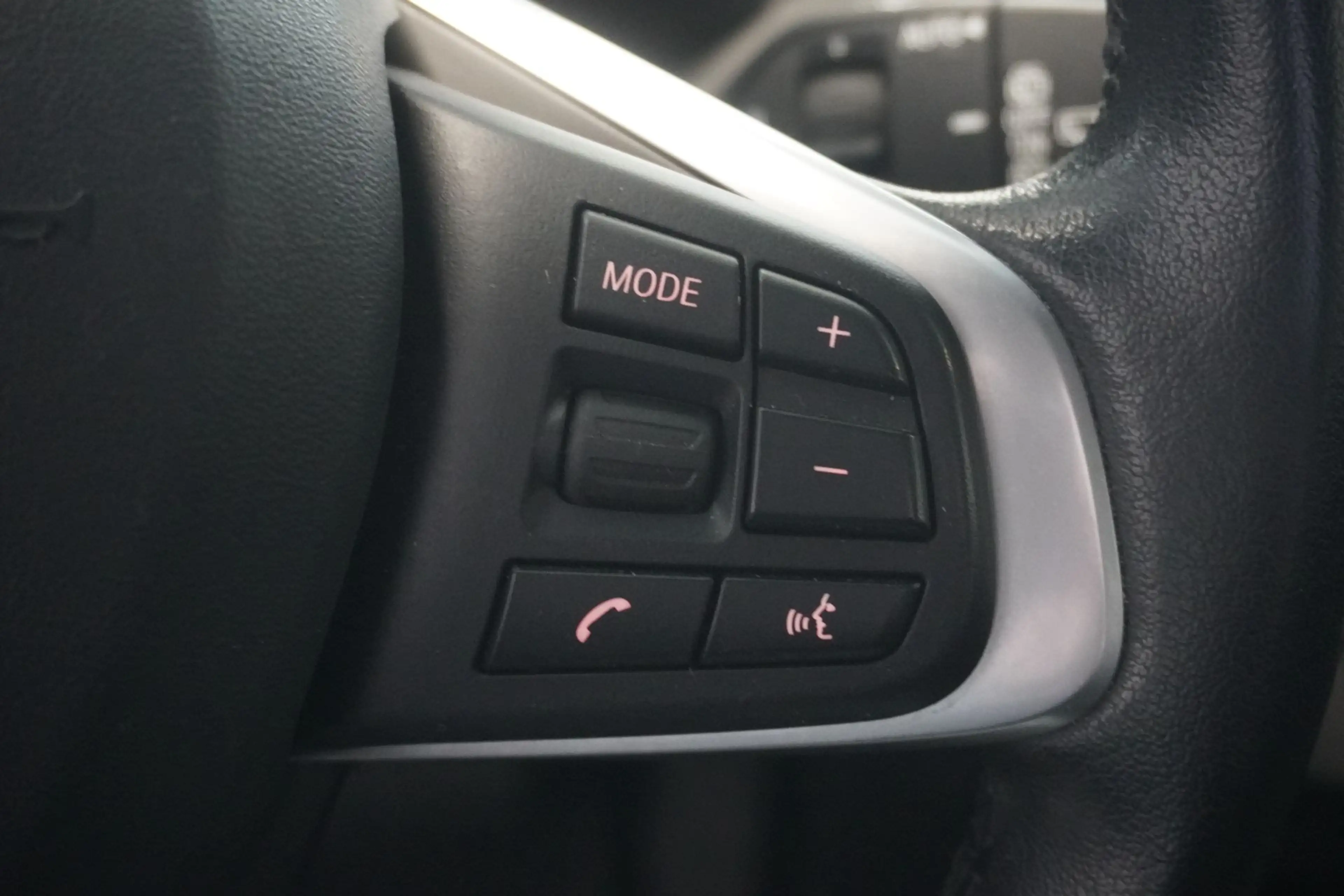 BMW X2 xDrive25e PHEV Aut. ./LED/Navi — photo 13