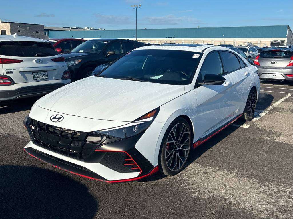 2023 Hyundai Elantra DCT