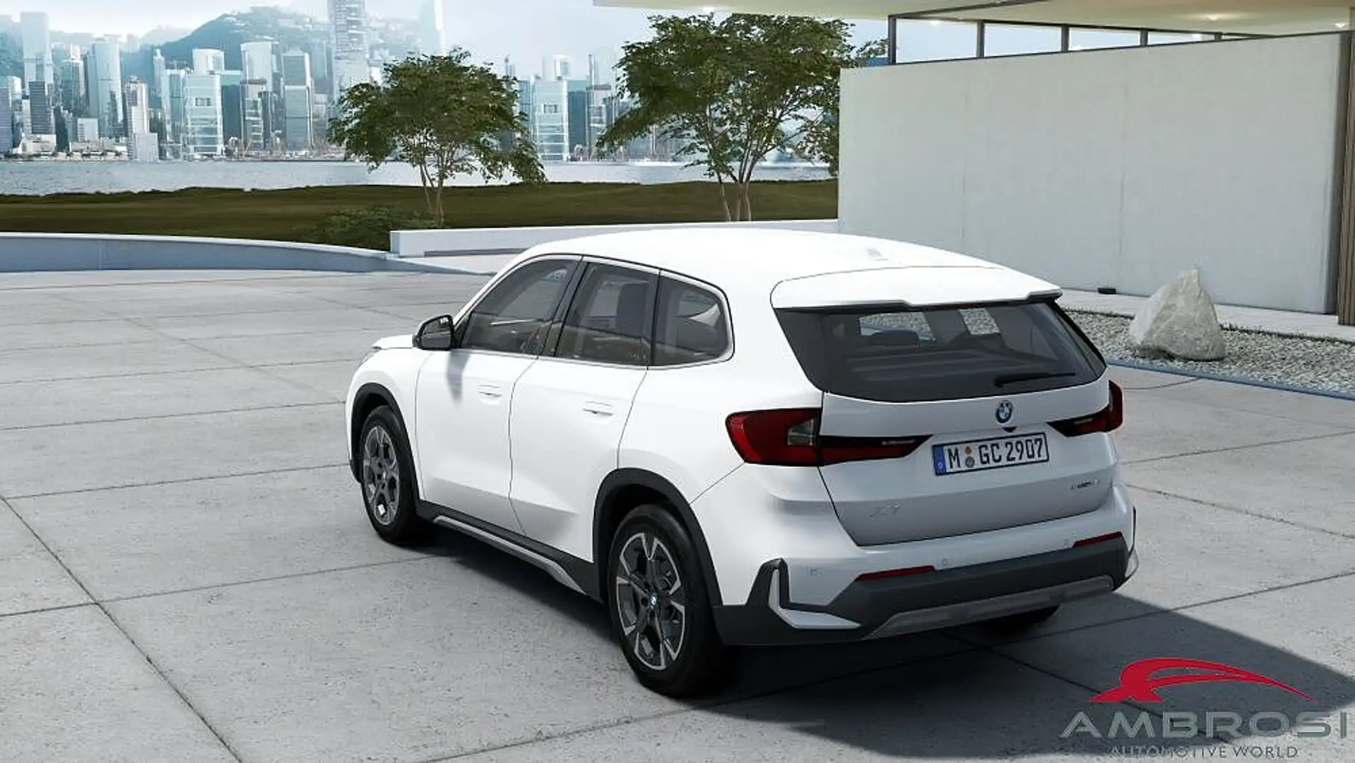 BMW X1 sDrive18i xLine Bianco - 2