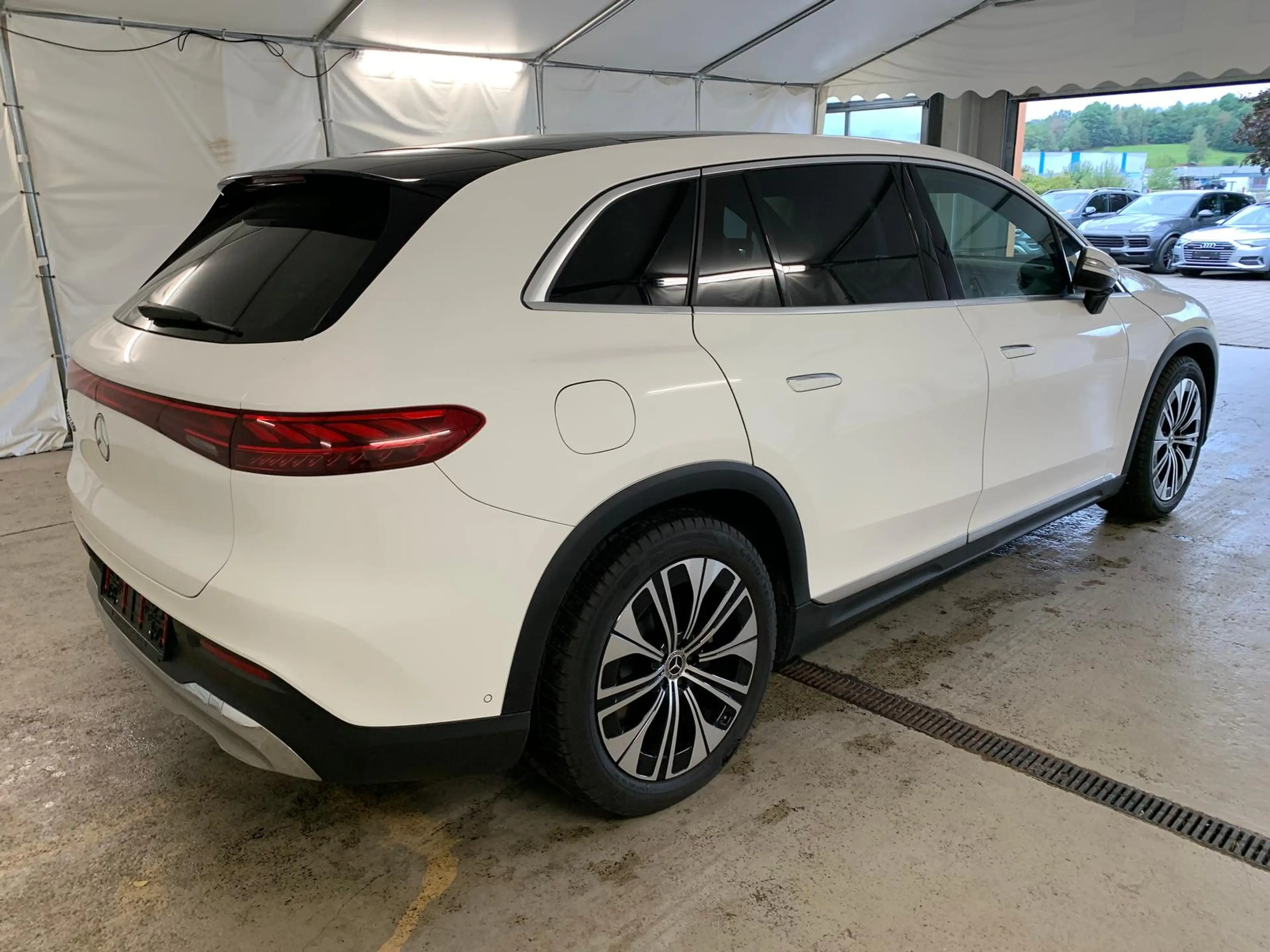 Mercedes-Benz EQS SUV EQS 450+ SUV 7 Si DISTRONIC/PANO/AHK/AIR/21ZOLL — photo 8