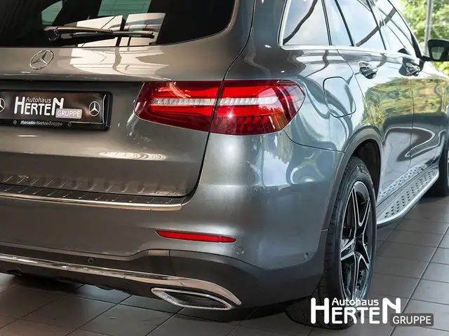 Mercedes-Benz GLC view 13