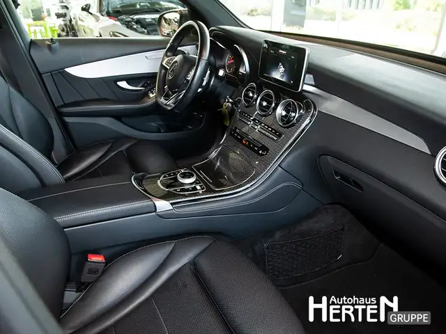 Mercedes-Benz GLC view 6