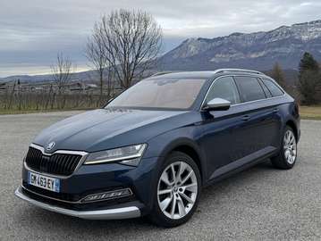 Combi 2.0 TDI 200 SCR DSG7 4x4 Scout