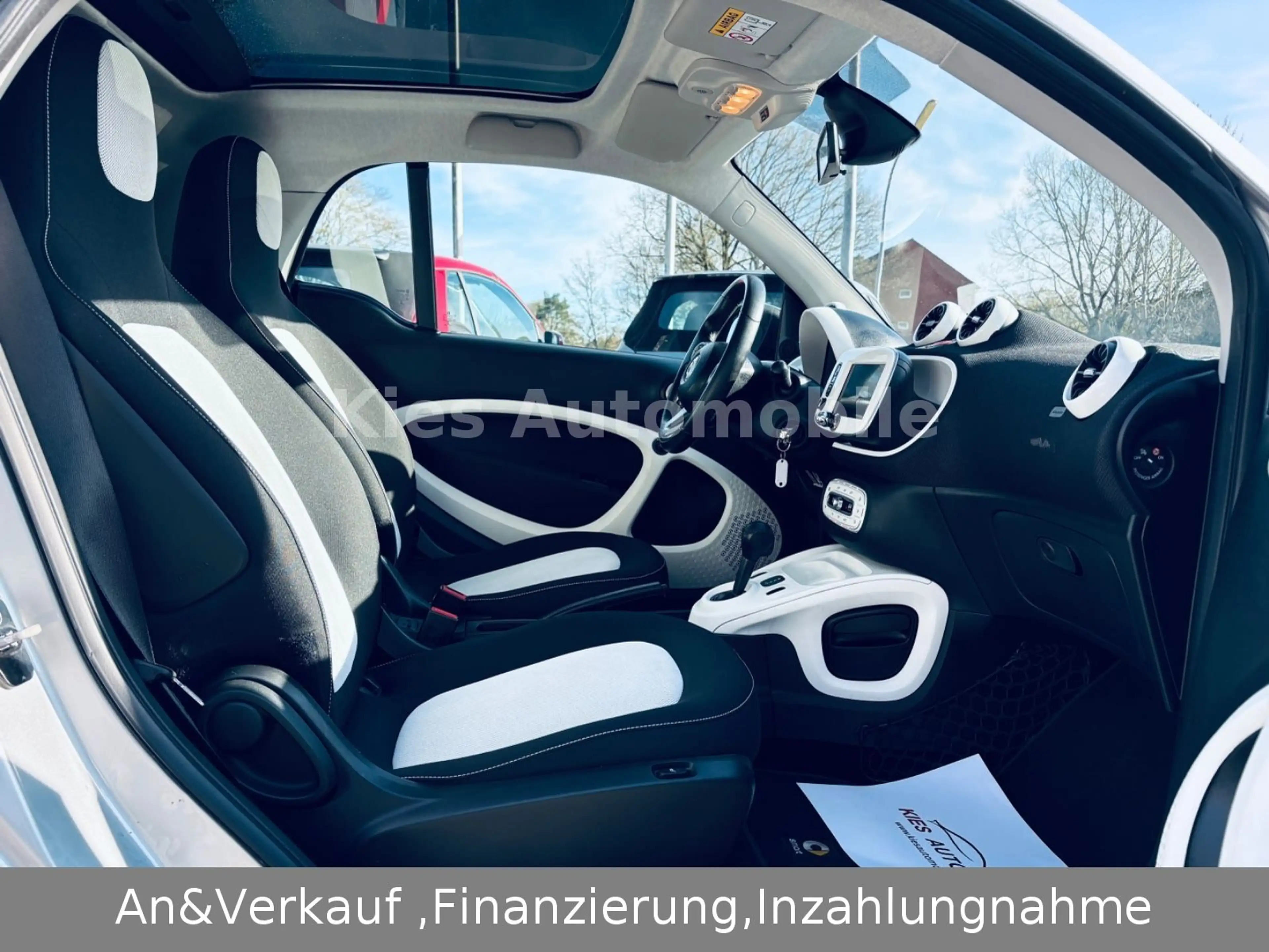 smart forTwo Passion 90Ps AUTOM/PANO/SITZH/NAVI/SPORT — photo 15