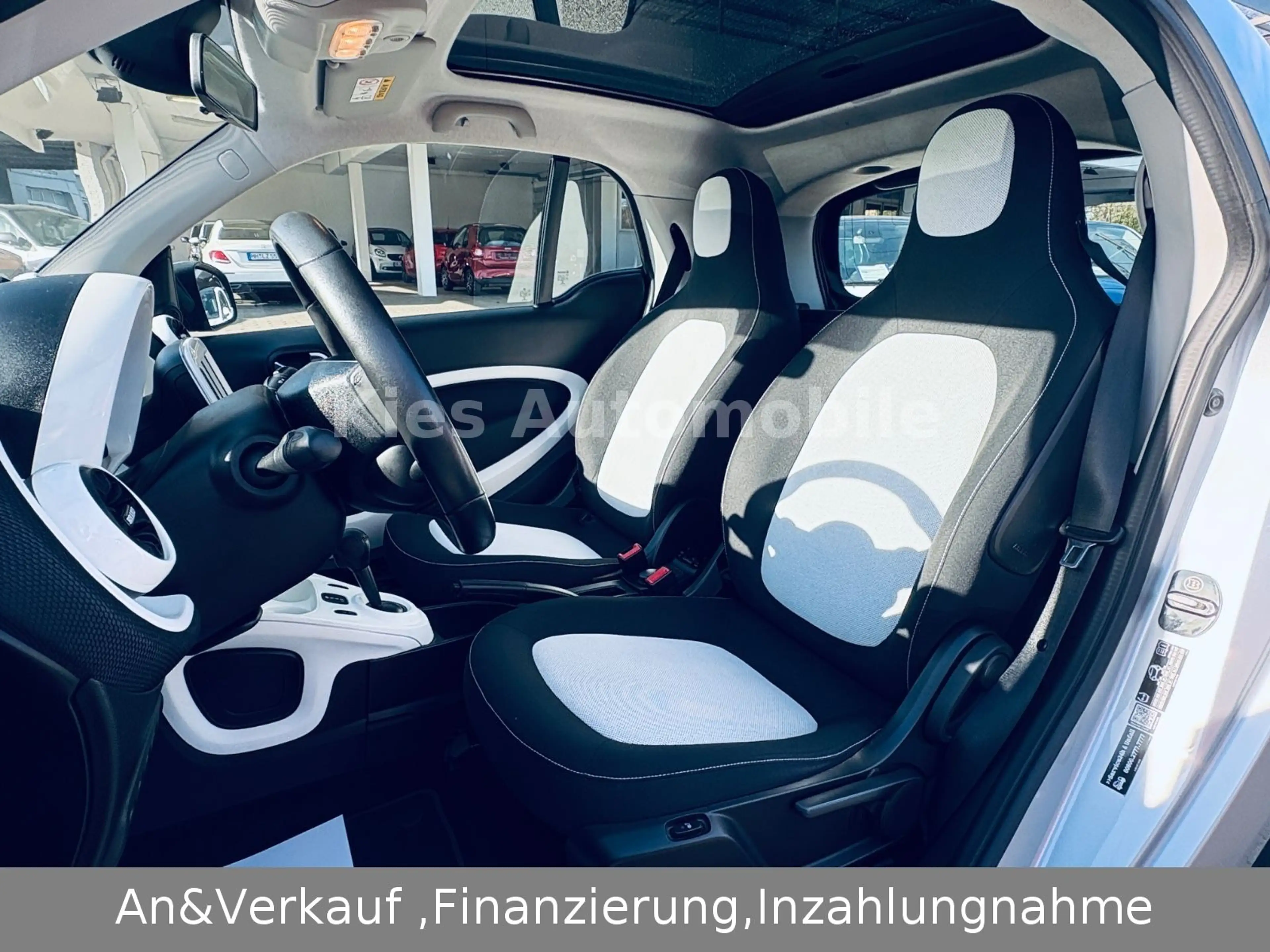 smart forTwo Passion 90Ps AUTOM/PANO/SITZH/NAVI/SPORT — photo 12